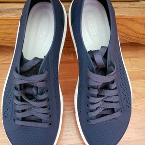 Size 10 Womens Crocs citilane roka court